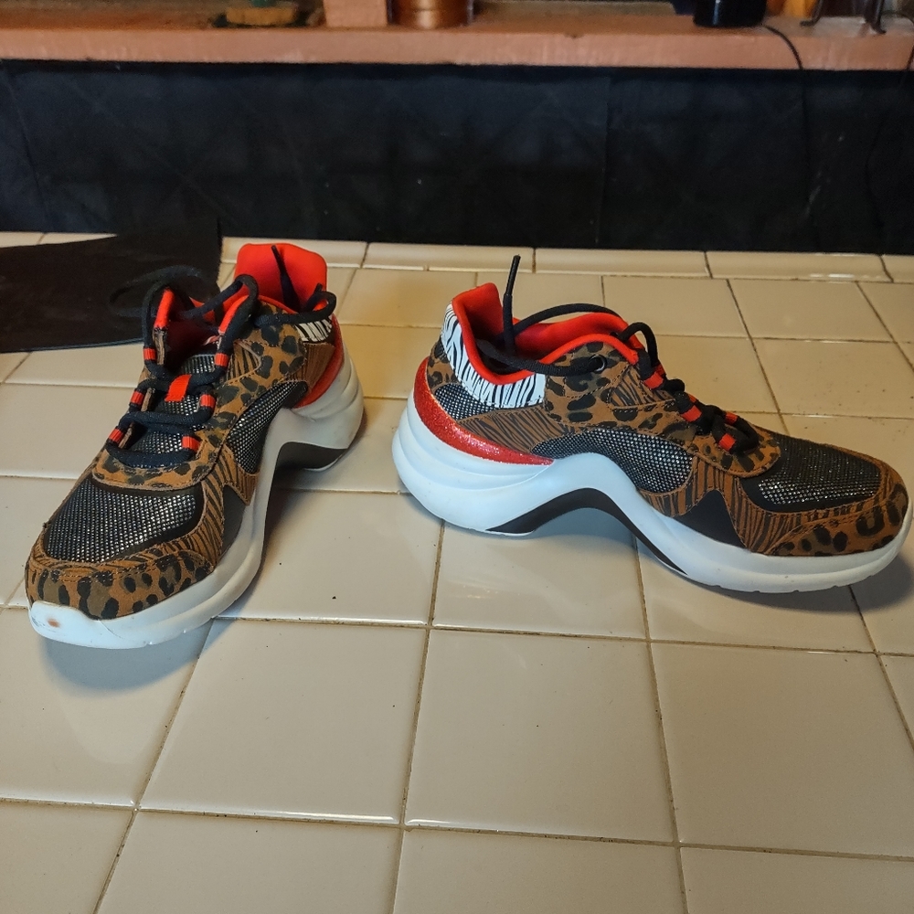 Mark mason tennis shoe leopard leather multi color